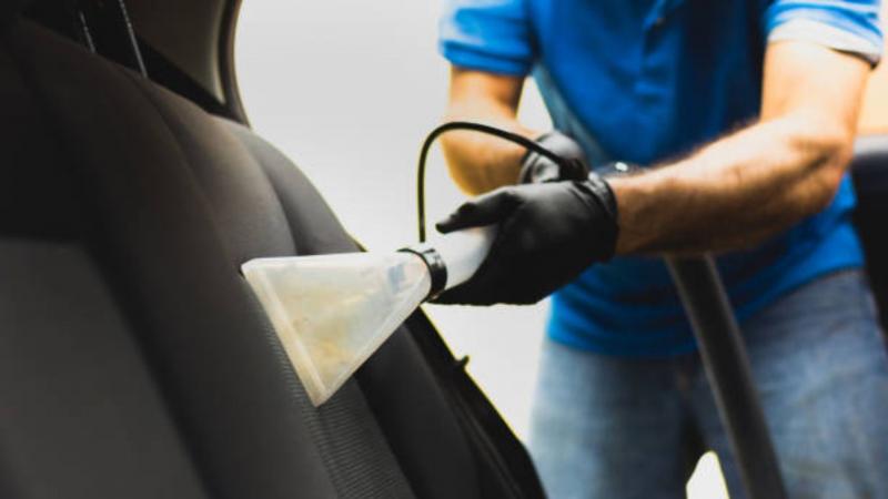 Limpa estofados automotivo: descubra como manter seu carro sempre limpo e confortável